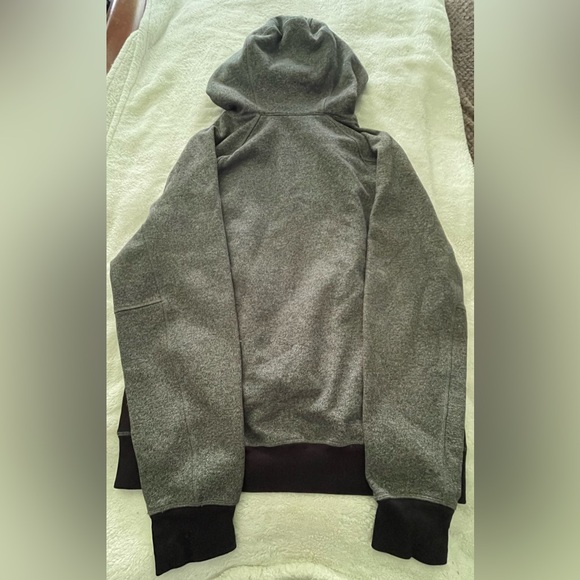 Men’s Lululemon zip up hoodie mint condition size XL - Picture 2 of 9
